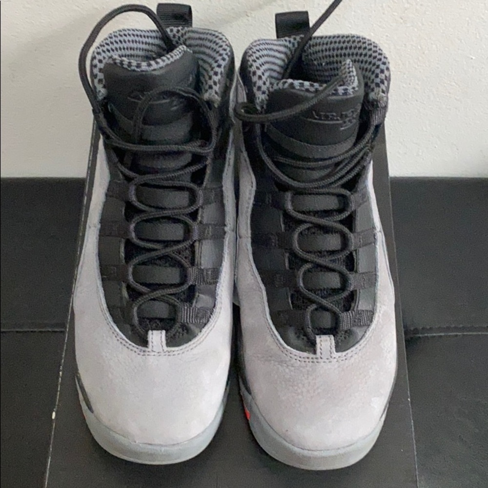 Air Jordan retro 10 size 6Y